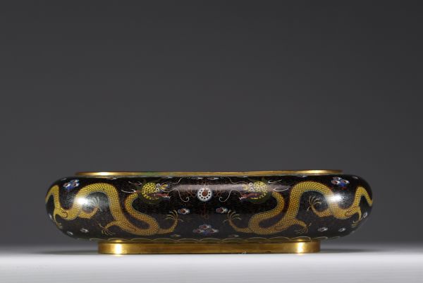China - Large cloisonné enamel brushwork with dragon decoration, Qing dynasty circa 1900.