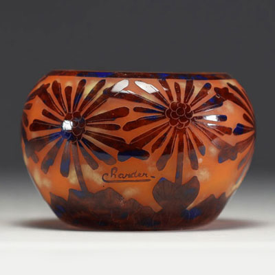 CHARDER Le Verre Français - Acid-etched multi-layered glass bowl decorated with coconut flowers, signed.