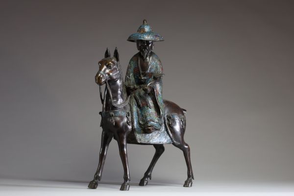 Chine - Toba sur sa mule en bronze et émaux cloisonnés.