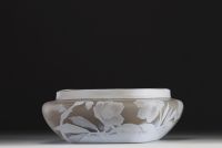 DAUM Nancy - Acid-etched multi-layer glass planter decorated with cameo strawberry flowers, signed.