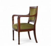 Jean-Joseph Chapuis (1765–1864) – Fauteuil en acajou aux lignes japonisantes -.Estampillé CHAPUIS Belgique, vers 1840–1850.