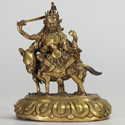 TIBET, XIXe SIÈCLE Figure de Palden Lhamo en bronze doré.