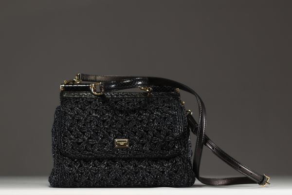 DOLCE & GABBANA - ‘Miss Sicily - Sicilian Raffia’ Handbag and shoulder strap, black crochet edition.