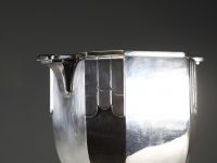Augustin SOLAGGIO (XIX-XX) Art Deco champagne bucket and stand in silver-plated metal and ebony, goldsmith's hallmark.