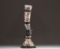 Hermann BÖHM (1850-1922) Rare and important enamel and silver horn decorated with antique scenes overhanging a Protome, Vienna, 19th century.