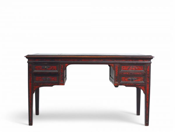 Rare bureau en bois teinté noir et écaille réalisé par la Maison Franck à Anvers, vers 1920.