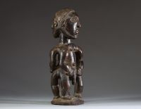 Afrique RDC - Fétiche janiforme Hemba « Kabeja »en bois sculpté, Congo RDC, 1ère moitié XXème.