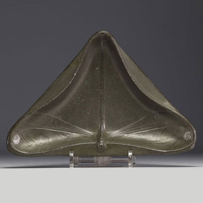 Engelbert Kayser (1840-1911) Pewter tray with dragonfly decoration published by Kaysezinn.