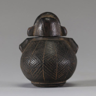 Afrique RDC - Poire à poudre Bakongo en bois sculpté, Congo RDC, début XXème.