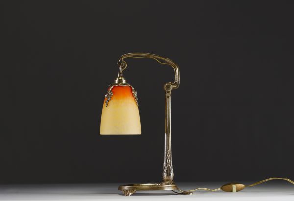 Charles RANC (XX) for Schneider - Art Nouveau table lamp in marmorated glass, bronze base, circa 1910, signed.