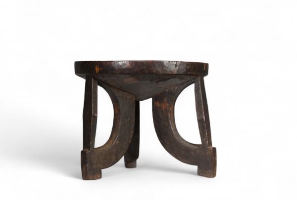 Tabouret Borana Bakula Kenya, bois massif.