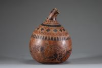 Afrique RDC - Calebasse ornée de motifs d’animaux, floraux et de signes Kongo, Congo RDC.