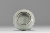 Chine - Petit vase en porcelaine céladon, époque XIXème.