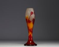 Émile GALLÉ (1846-1904) Acid-etched multi-layered glass vase decorated with poppy flowers, signed with a star.