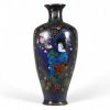 Japon - Vase en émail cloisonné à décor de fleurs et d'une jeune femme, époque Meiji.