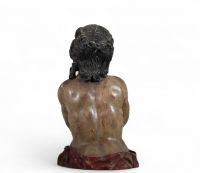 Buste du Christ en bois sculpté et polychromé – XVIIIe siècle École espagnole ou italienne (attribuée) – “Ecce Homo” ou “Christ de la Passion”.