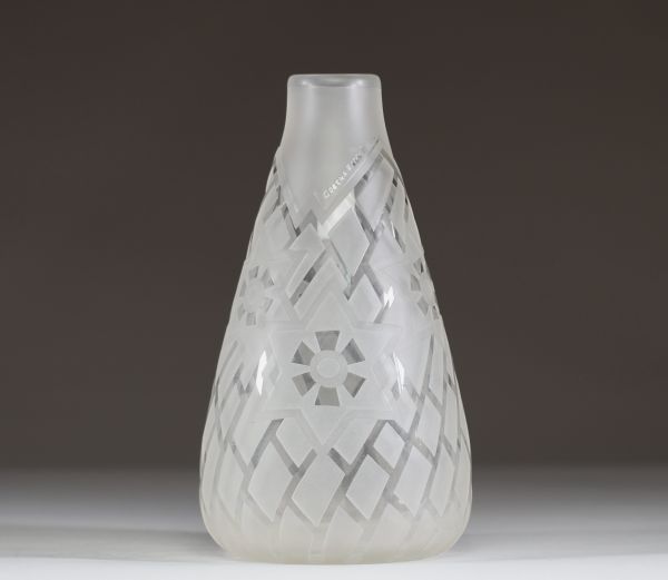 Paul BERNARD (1935-1992) Vase 