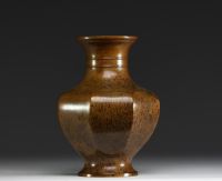 Japan - Bronze vase with powdered patina, 19th century.