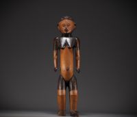 Grande statue Mbanza ou Ngbaka  collectée vers 1900 - Rep.Dem.Congo