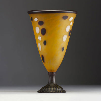 Charles SCHNEIDER (1881-1953) - Rare multi-layered acid-etched glass vase decorated with small spheres, signed with a berlingot.