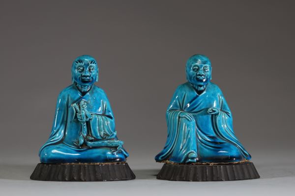 Chine - Paire de figurines de Bouddha en porcelaine turquoise 
