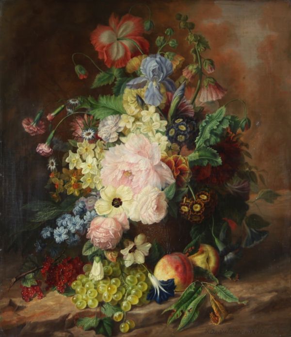 V. de Sartorius Nature morte florale et fruits – Huile sur toile, Liège, 1859  Huile sur toile signée en bas à droite V. de Sartorius et datée 1859 à Liège, représentant un somptueux bouquet de fleurs mêlé de fruits (pêches, raisins, groseilles), posé sur un entablement de pierre. L’artiste livre ici une composition d’une grande richesse, tant chromatique que botanique