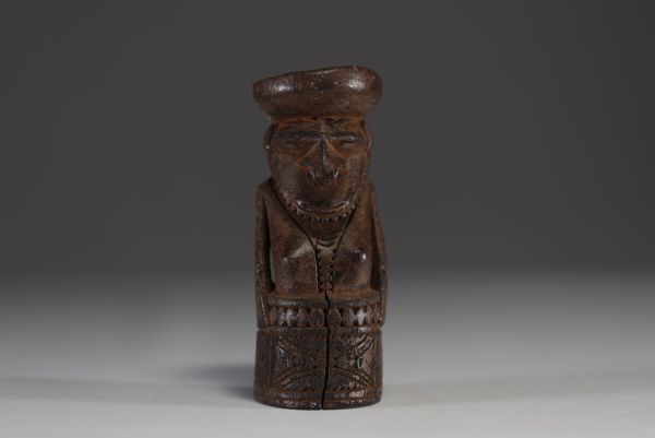 Papouasie Nouvelle Guinée - Mortier à bétel en bois sculpté, embouchure du fleuve Sépik.