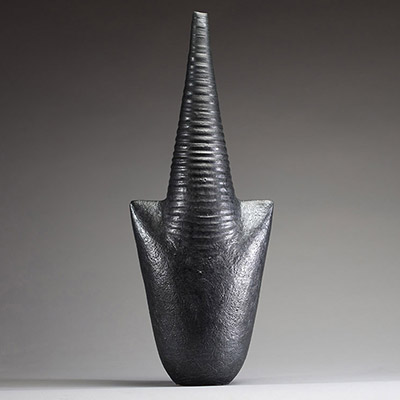 André BLOCH (XX) - Grand vase en céramique émaillée noire, XXème.