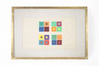 Anonyme, dans l’esprit du Bauhaus Étude chromatique inspirée de l’enseignement de Johannes Itten 1957 – Gouache et collage sur papier  Cette œuvre sur papier, réalisée en 1957, reprend les principes fondamentaux de l’enseignement de Johannes Itten (1888–1967), figure majeure du Bauhaus, théoricien de la couleur et pédagogue influent. L’œuvre se compose de quatre carrés juxtaposés, chacun subdivisé