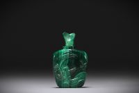 Chine - Tabatière en malachite  à décor de poissons et canards