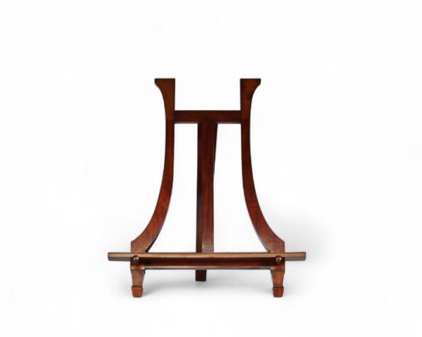 Belgique, vers 1830–1840 Deux écritoires préfigurant l’Art nouveau géométrique viennois  Ces deux écritoires d’exception, réalisés entre 1830 et 1840, s’inscrivent dans la tradition du mobilier belge de qualité, tout en annonçant de manière saisissante certains principes esthétiques de l’Art nouveau géométrique, tel qu’il s’est développé à Vienne autour de figures comme Josef Hoffmann et Koloman M