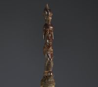 Africa DRC - Luluwa figurative flycatcher in carved wood.