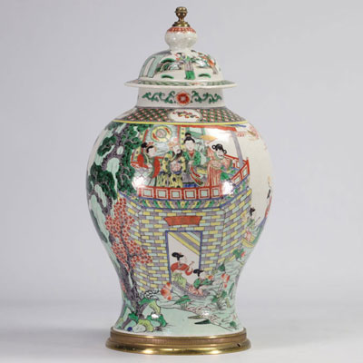 Grande potiche couverte, famille verte, époque Qing (1644-1912)