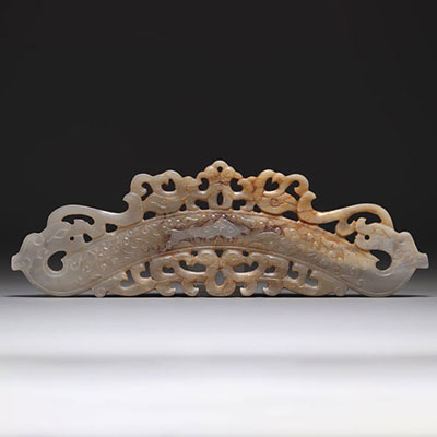 China - Pendant in gray/green jade, decorated with phoenixes and dragons.