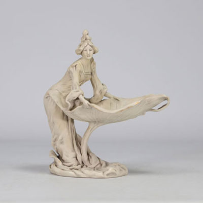 Coupe de table en porcelaine de Royal Dux - Art Nouveau