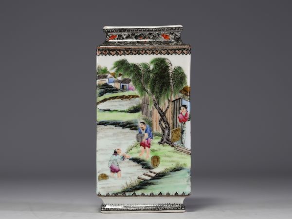 China - Polychrome porcelain vase with character decoration, Republic period.