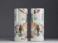 China - Pair of famille rose scroll vases decorated with flowers and poems, 19th century