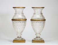 Importante paire de vases en cristal taillé de Baccarat et monture en bronze doré Époque Napoléon III, vers 1870