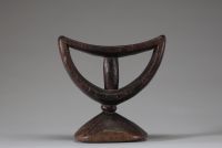 Afrique - Repose nuque Oromo en bois sculpté, Ethiopie, fin XIXème.