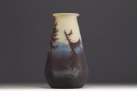 MULLER Frères Lunéville - Multilayer acid-etched glass vase with Vosges decoration, signed.