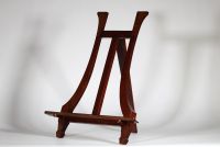 Belgique, vers 1830–1840 Deux écritoires préfigurant l’Art nouveau géométrique viennois  Ces deux écritoires d’exception, réalisés entre 1830 et 1840, s’inscrivent dans la tradition du mobilier belge de qualité, tout en annonçant de manière saisissante certains principes esthétiques de l’Art nouveau géométrique, tel qu’il s’est développé à Vienne autour de figures comme Josef Hoffmann et Koloman M