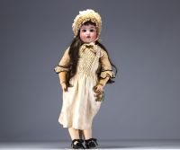 SIMON et HALBIG -Poupée tête porcelaine n° 72, bouche ouverte.