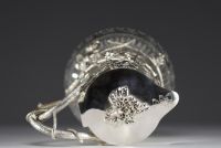 W. A. BOLIN - Moscow, 1891 - Sumptuous carafe in cut crystal and solid silver decorated with vines in relief, stamped Bolin, hallmarks KL and 84 zolotnik.