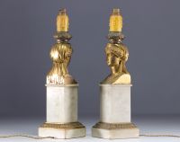 Paire de lampes en marbre blanc et bronzes dorés aux visages de Cariatides, Empire. OVER 100 YEARS OLD