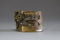 Pal KEPENYES KOVACS (1926-2021) Bracelet manchette cinétique brutaliste en bronze et laiton, vers 1970.