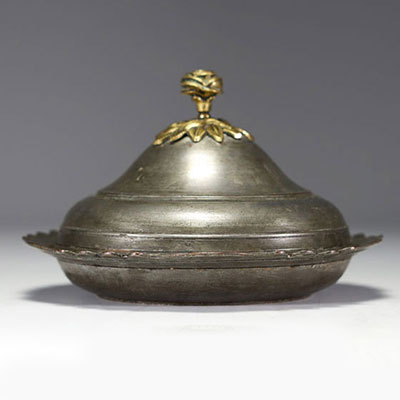 Ottoman Art - Tin-plated copper serving tray and lid, Arabic inscription and hallmark, 18th century