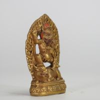 CHINE, XXe SIÈCLE Figure de Yama Dharmaraja en union avec sa parèdre Bronze doré.