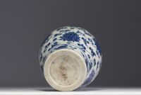 China - A 19th century Meiping white-blue porcelain vase.