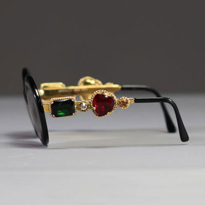 MOSCHINO - Rare paire de lunettes de soleil 