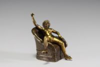 Bronze érotique à système travail Viennois, signature illisible, XIXème.